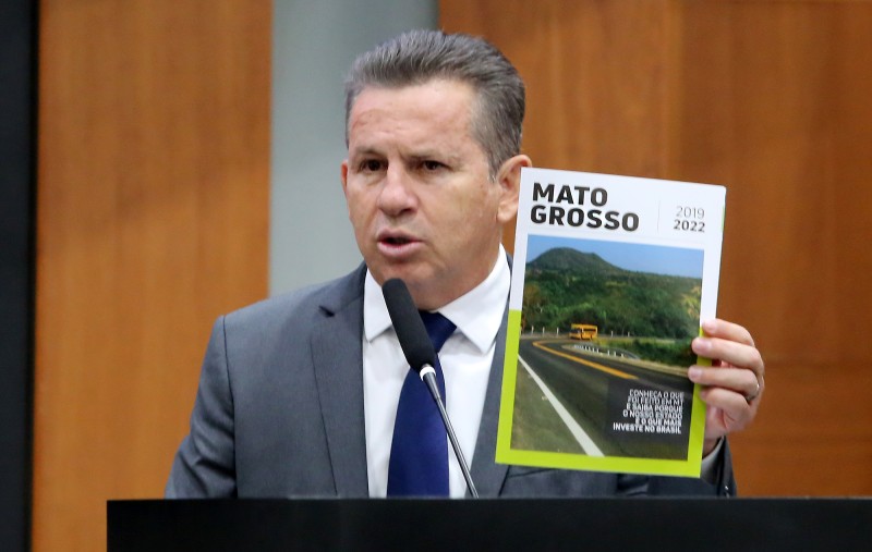 Governador faz balanço de ações, destaca metas e anuncia liderança na ALMT