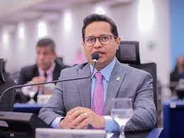 Câmara volta do recesso com pressão por mudanças em programas e CPI prestes a estourar bomba contra Consórcio Guaicurus