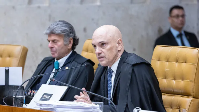 “Não nos acovardamos”: Moraes desafia Trump e mantém julgamento de Bolsonaro por tentativa de golpe