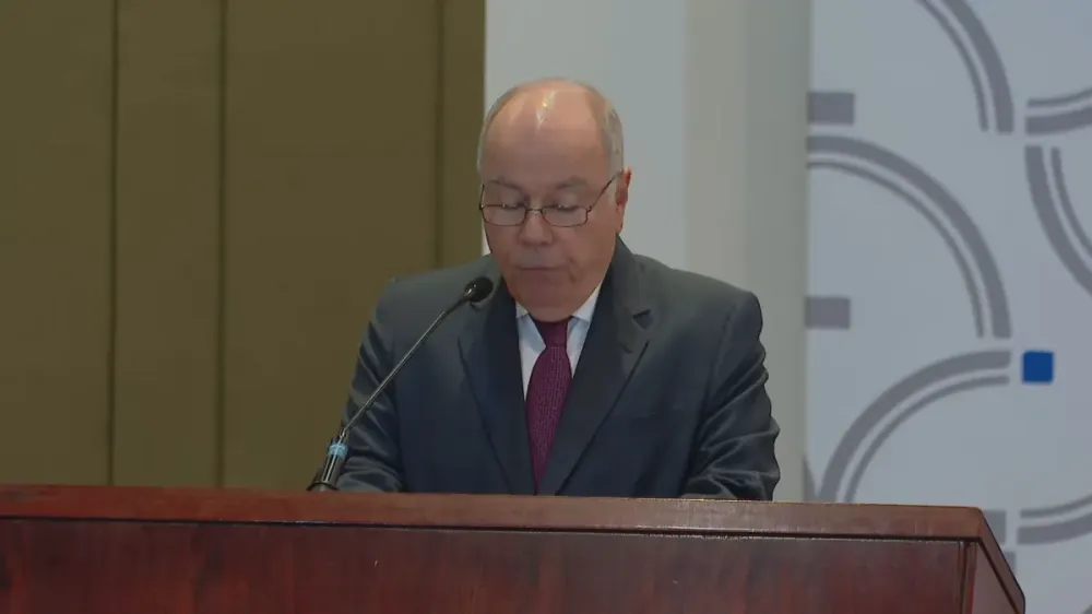 Brasil reage a Trump: Mauro Vieira rejeita “chantagem” e diz que Constituição não está à venda