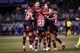 Flamengo e Palmeiras vacilam, e Cruzeiro entra forte na briga pelo título