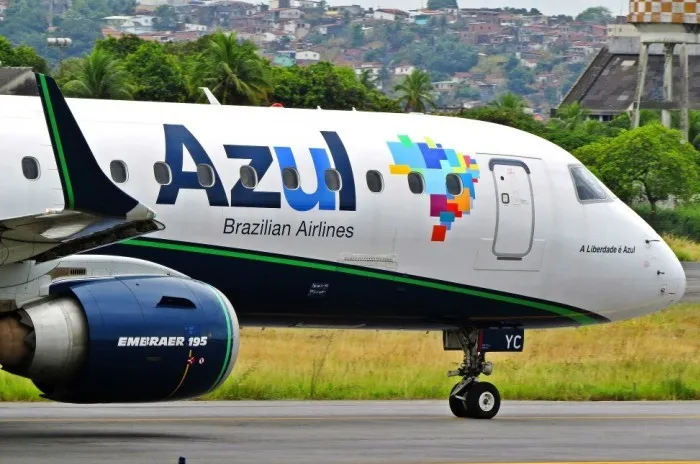 Azul reformula malha aérea e corta 53 rotas em 13 cidades para focar hubs estratégicos