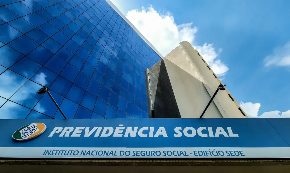 INSS libera R$ 1 bilhão para ressarcir aposentados vítimas de descontos ilegais 