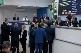 Sessão histórica na Assembleia: Zeca do PT celebra embate político em MS