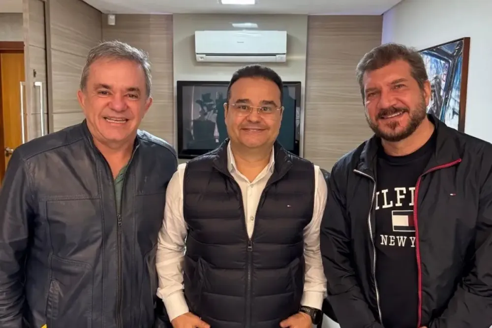 Fábio Trad oficializa filiação ao PT e se coloca à disposição para apoiar Lula