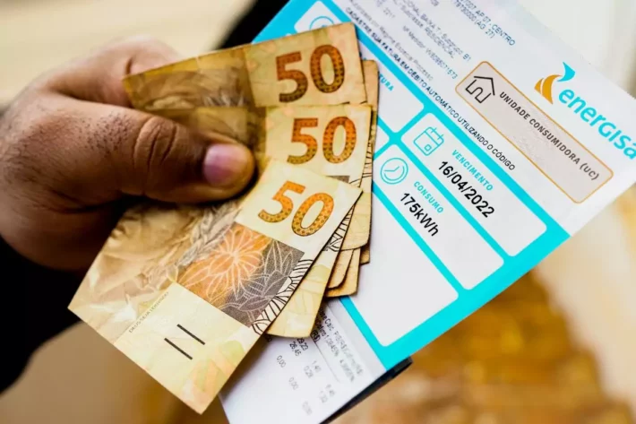 Bandeira Vermelha Nível 2: Conta de luz fica mais cara em setembro