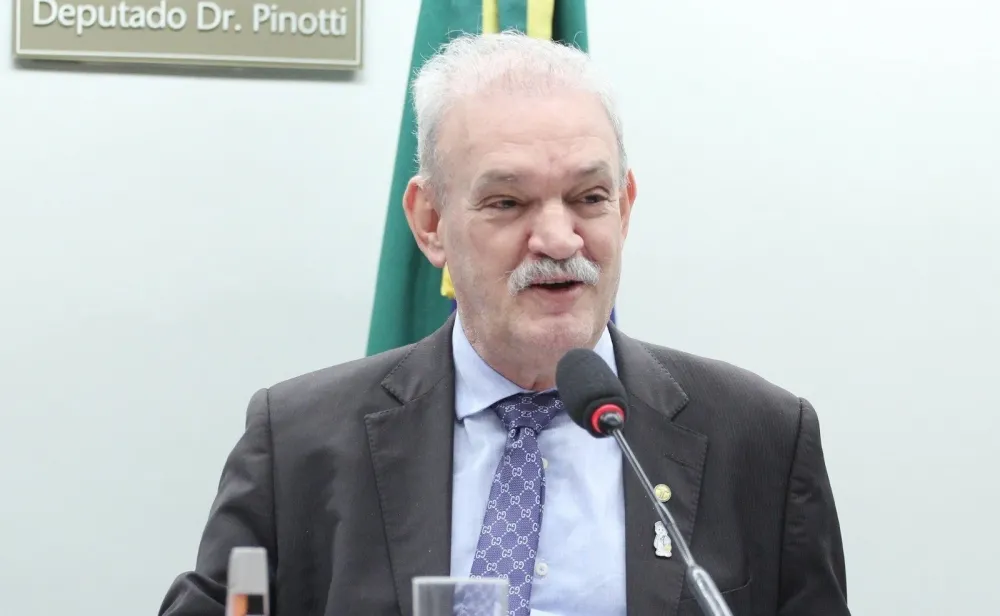 Geraldo Resende assume comando do PSDB em MS com saída de Reinaldo para o PL