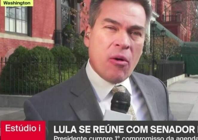 Manifestantes xingam Lula durante link ao vivo da GloboNews