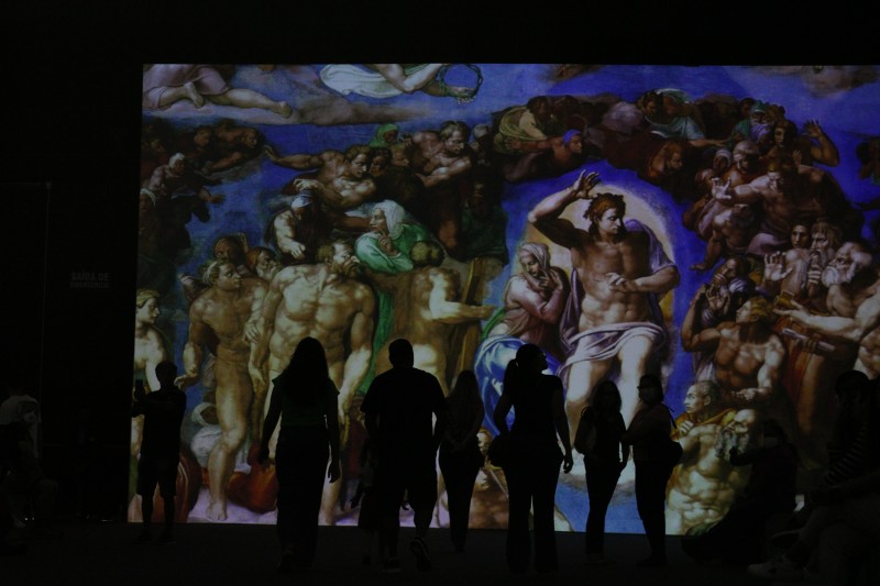 Exposição permite que público faça uma imersão pela Capela Sistina