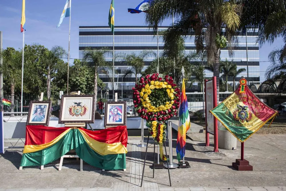 Campo Grande vive fim de semana cultural com shows, moda e canonização histórica