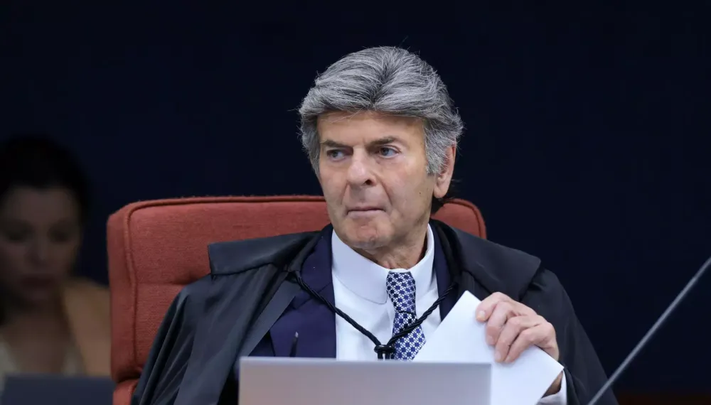 Fux implode julgamento e vota por anular ação contra Bolsonaro no STF