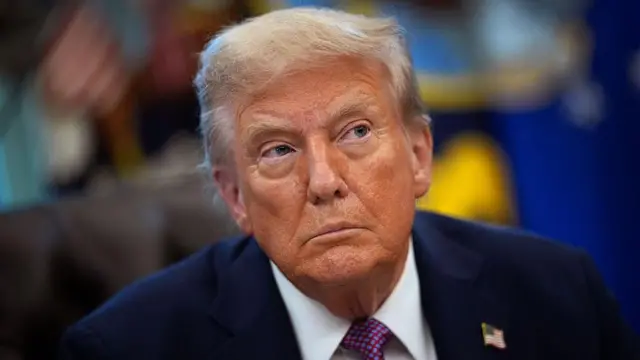 Trump ameaça Brasil: condenação de Bolsonaro provoca crise diplomática e sanções contra STF