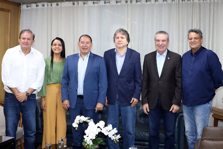 Presidente da ALEMS recebe secretários e reafirma compromisso com a harmonia entre poderes