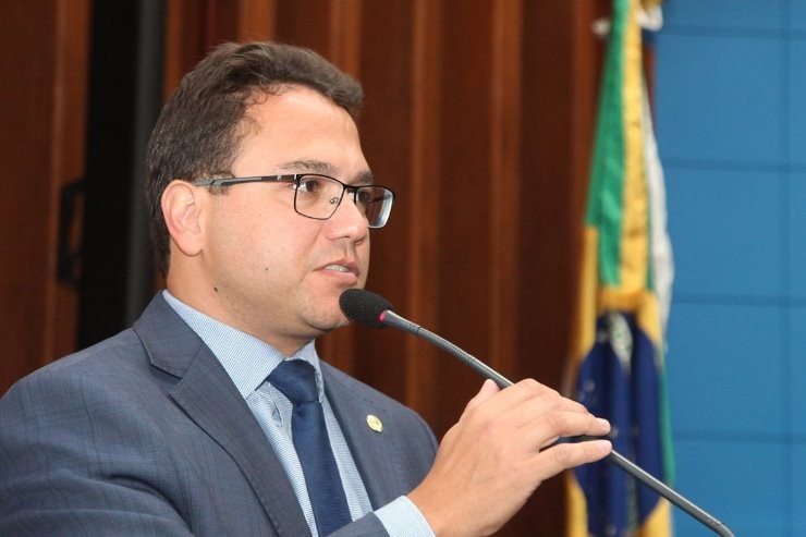 Pedrossian Neto sugere criação de auxílio para famílias construírem suas casas