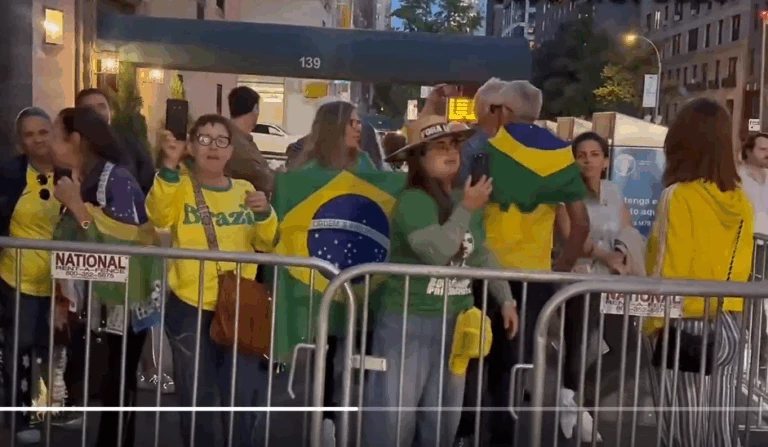 Lula é vaiado e xingado por brasileiros em Nova Iorque