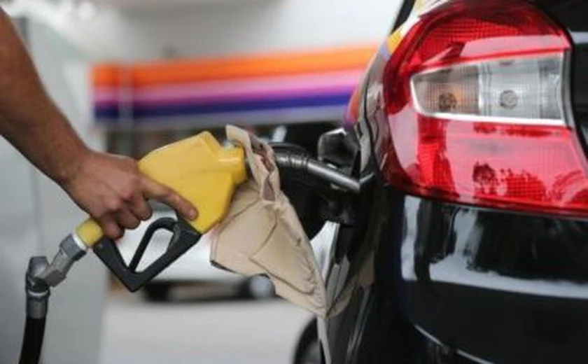 Confaz divulga novos preços de referência para combustíveis a partir de outubro