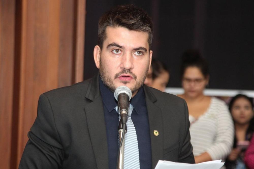 Tavares diz que continua mandato de deputado e recorre cassação ao TSE e STF