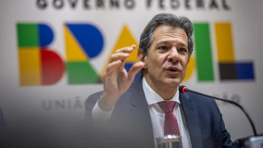 Haddad confirma ida a Washington para tratar de tarifas norte-americanas e G20