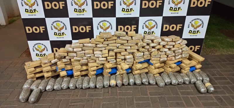 Adolescente é apreendido pelo DOF com quase 150 quilos de drogas