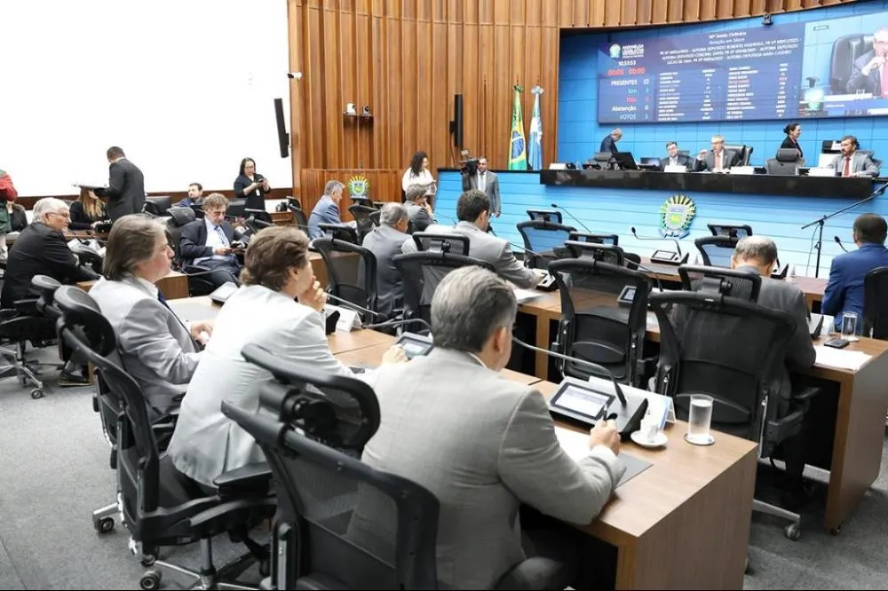 Deputados analisam pacote de 13 projetos na Alems nesta terça-feira