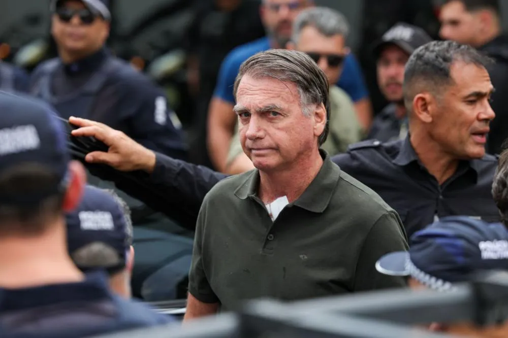 Parecer sobre anistia pode reduzir pena de Bolsonaro em até 10 anos