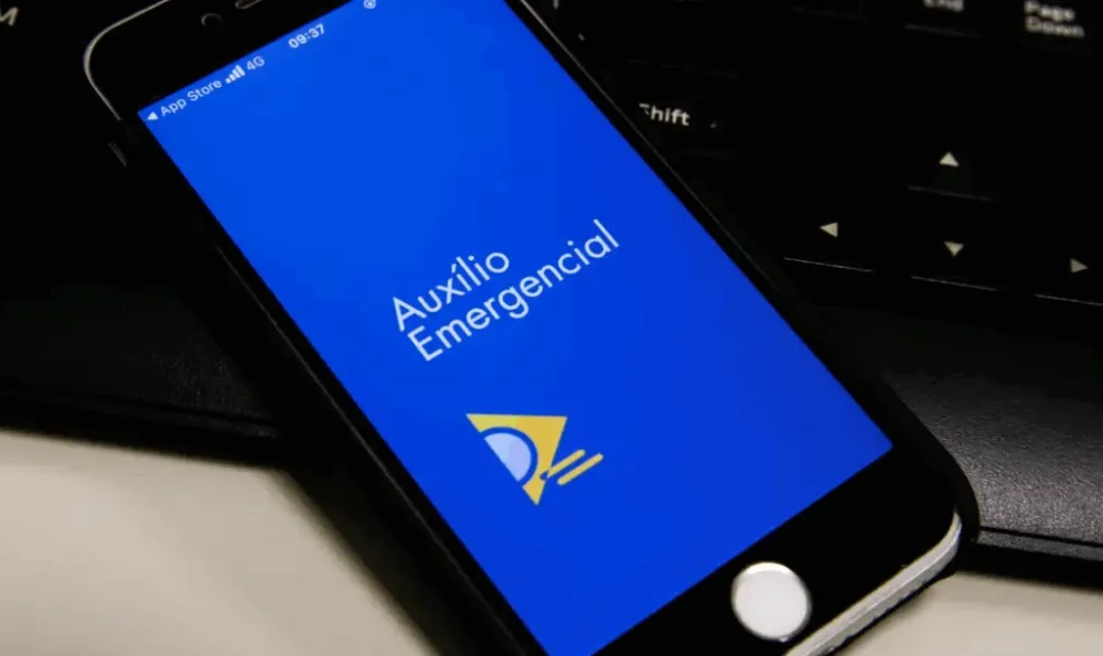 Governo Federal cobra devolução de quase R$ 480 milhões do auxílio emergencial e ameaça negativar inadimplentes