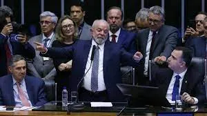 Governo dá troco: exonera aliados “traidores” e sacode base no Congresso