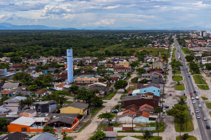 Com previsão de dobrar consumo de água no Carnaval, Sanepar reforça abastecimento no Litoral