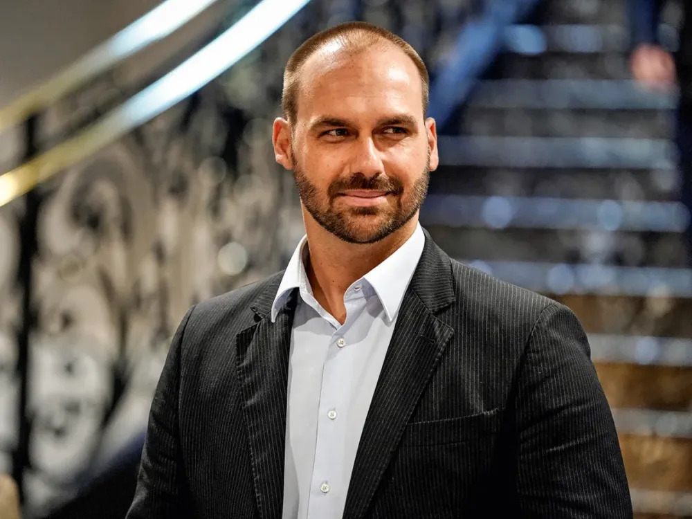 Eduardo Bolsonaro desafia Justiça: diz que não irá preso mesmo se condenado por coação