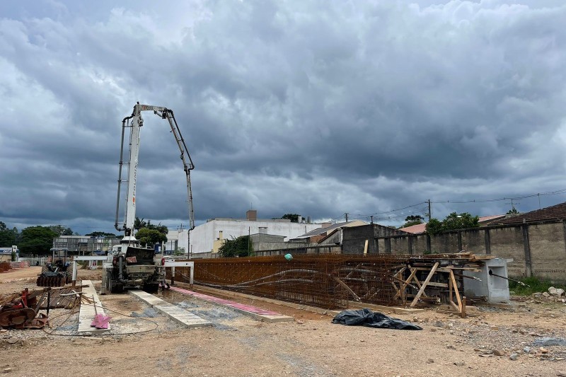 DER/PR executa drenagem e terraplanagem do novo viaduto em São José dos Pinhais