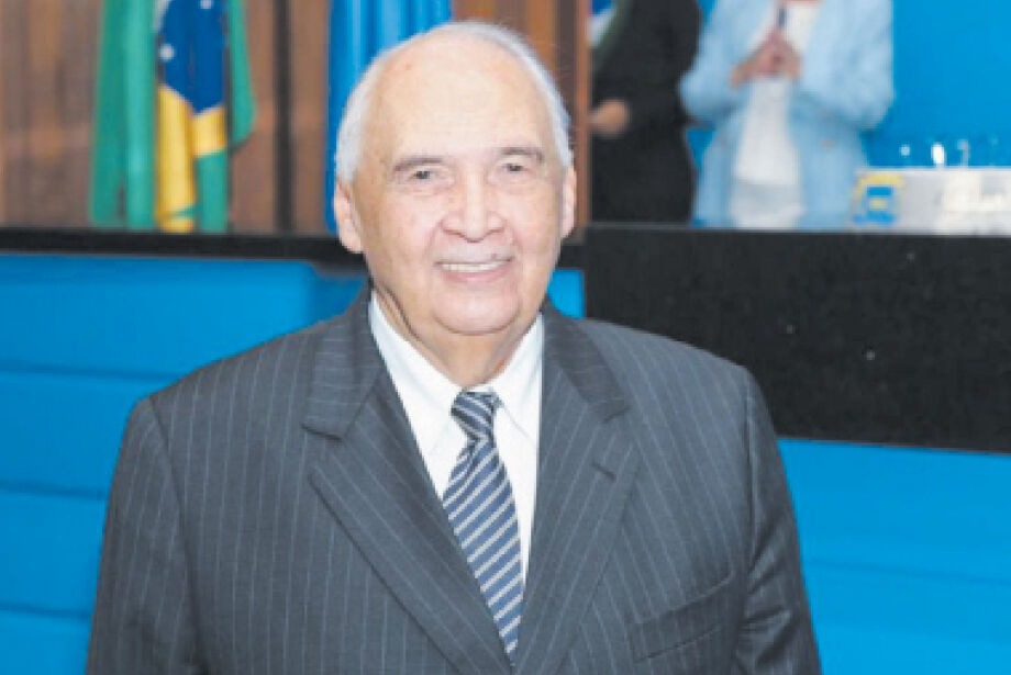 Londres Machado é confirmado líder de Eduardo Riedel na ALEMS