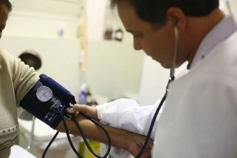 Prefeitura reforça rede de saúde com convocação de 120 novos médicos em Campo Grande