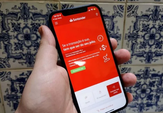 Clientes do Santander enfrentam falha no aplicativo e Pix fora do ar nesta quinta-feira