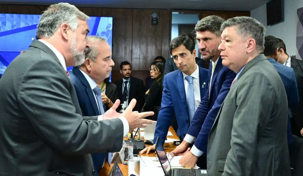 A teia do rombo do INSS: repasses milionários, 21 investigados e um rombo que já soma bilhões