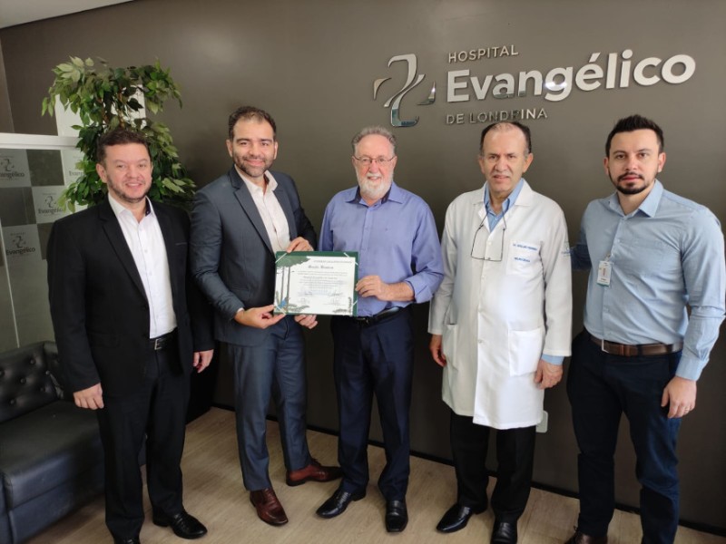 Deputado Tercilio Turini homenageia Hospital Evangélico pelos 74 anos