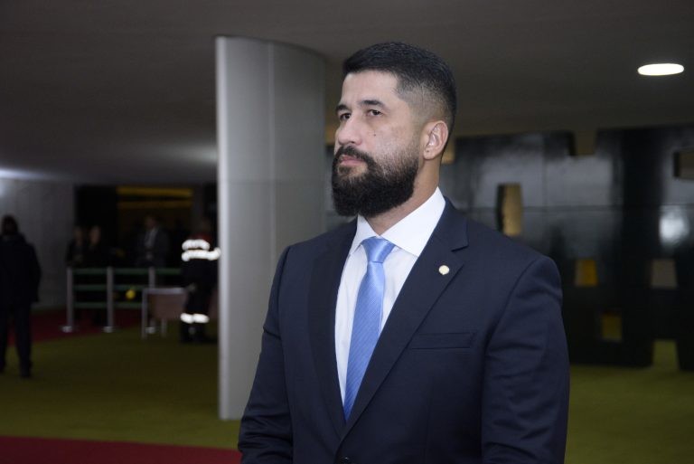 Projeto tipifica o crime de familicídio e o classifica de hediondo