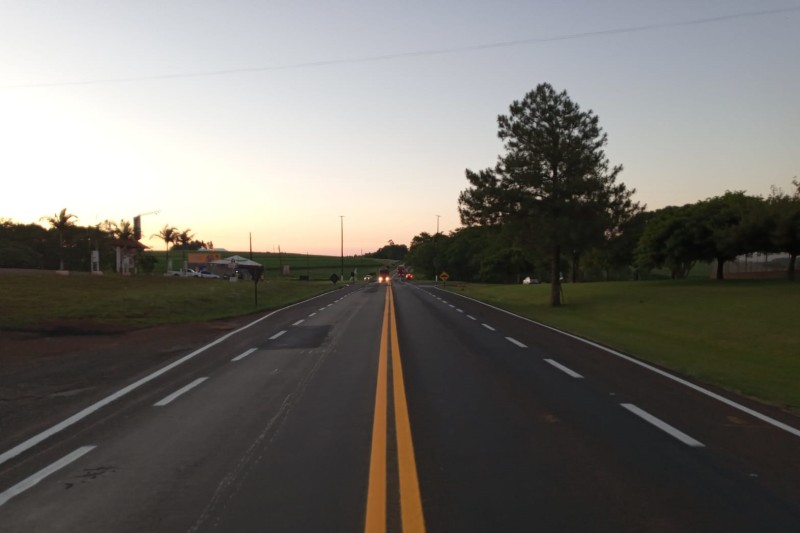 PR-182, entre Ampére e Francisco Beltrão, recebe nova sinalização rodoviária