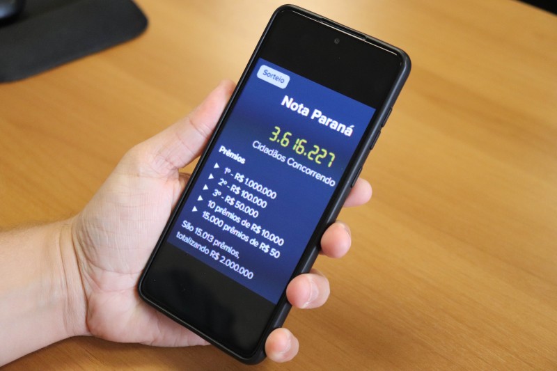 R$ 100 mil e R$ 50 mil: Fazenda cria novos prêmios no programa Nota Paraná