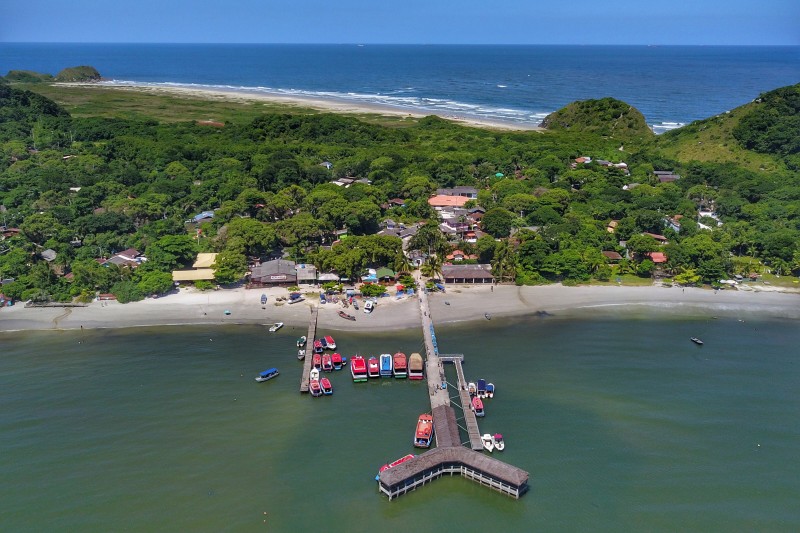 Liberação de licenças de serviço de coleta e tratamento de esgoto na Ilha do Mel entra na reta final