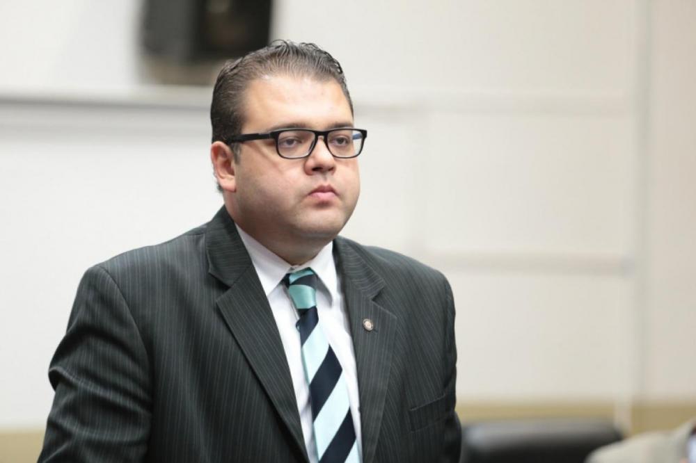 TCE aplica multa de R$ 2 mil em prefeito de Dourados 