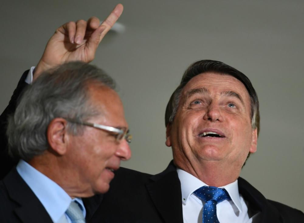 Governo Bolsonaro registra crescimento na economia de 7,9% em 2021/2022