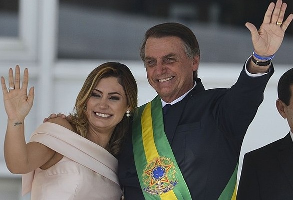Bolsonaro e Michelle devem sair em caravana pelo Brasil a partir de maio