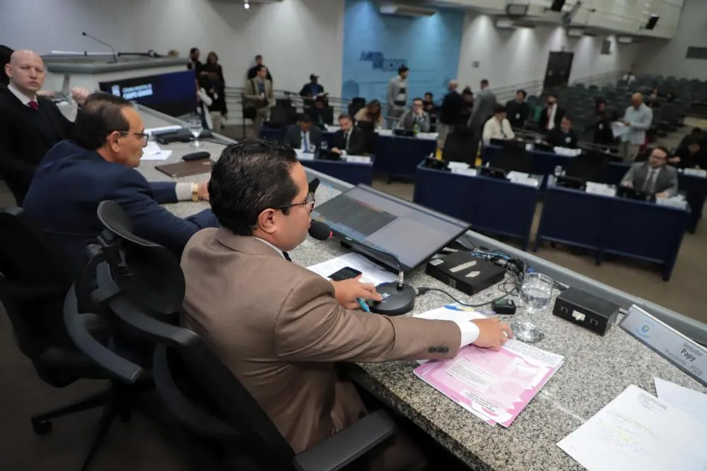 Buracos viram alvo de pressão na Câmara e Sisep promete reforço para tentar recuperar ruas de Campo Grande