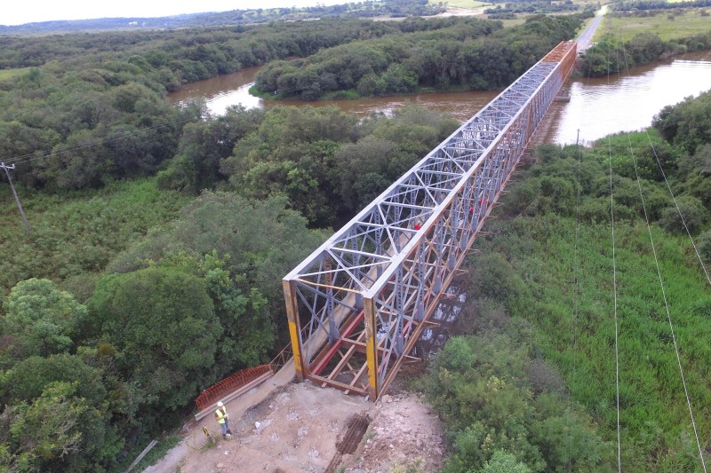Histórica ponte centenária entre a Lapa e Campo do Tenente é revitalizada
