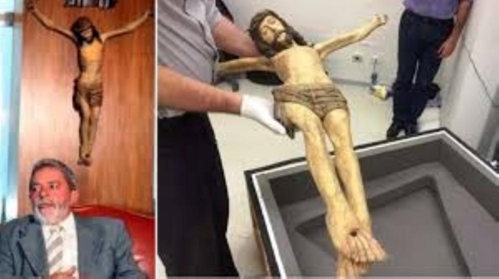 Lula teve que devolver 434 itens e Dilma, 117, subtraídos do Planalto em 2010