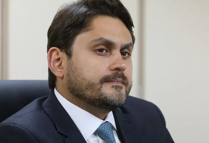 Sócio do Haras de Juscelino tem cargo fantasma no Senado