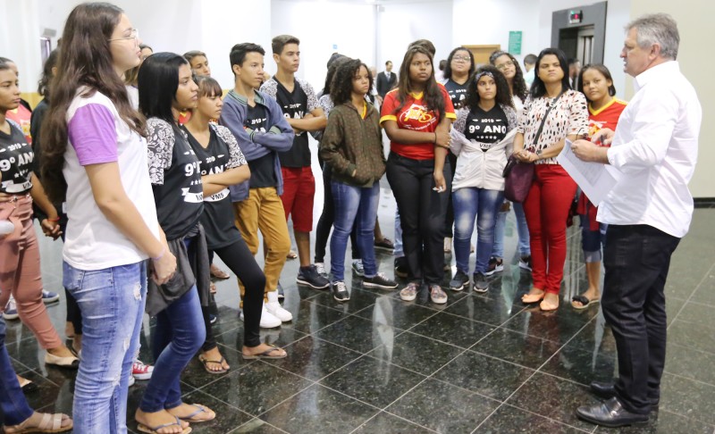 Por Dentro do Parlamento retorna atividades dia 16