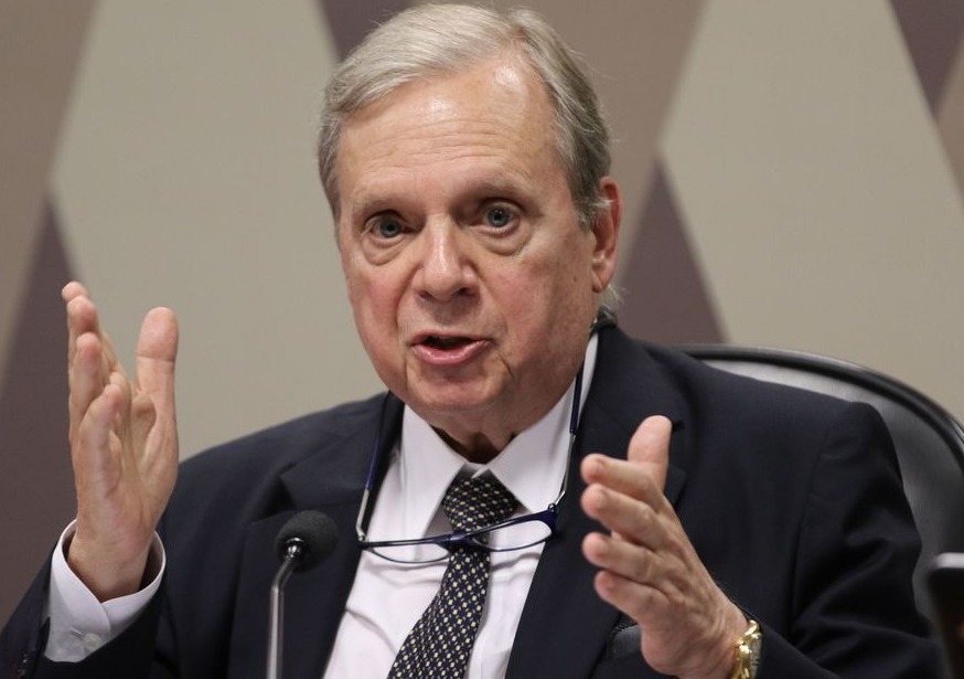 Tasso Jereissati se diz arrependido por ter apoiado Lula