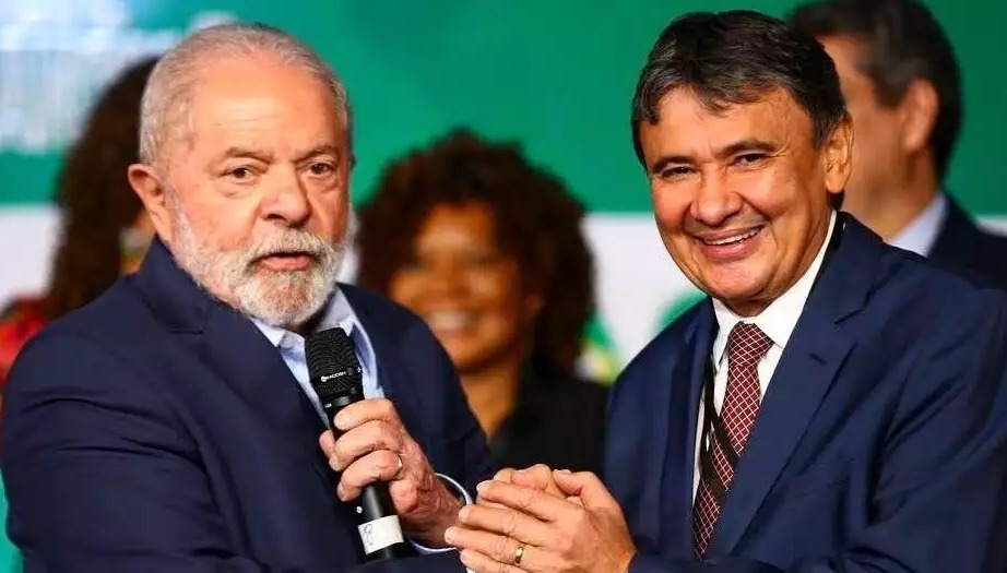 13ª parcela fica de fora do novo Bolsa Família