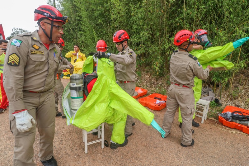 Bombeiros do Paraná participam nesta semana da disputa pelo Troféu Le Defi